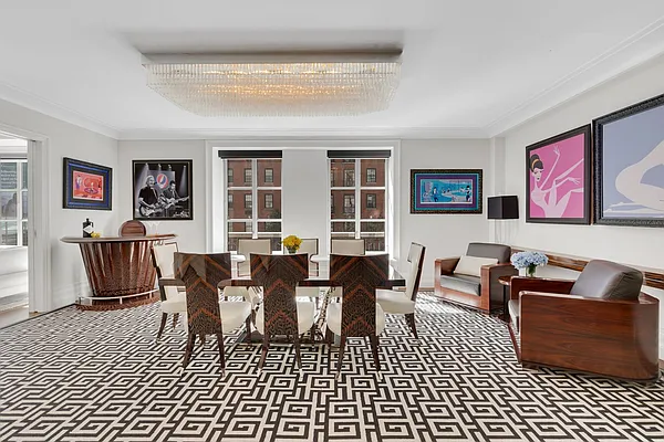 Sold by Compass | media 22