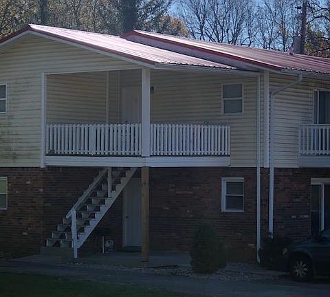 4th image of 1178 Lois Ln APT 4
