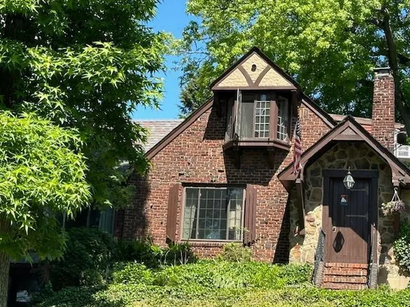 109 Hillcrest St, Staten Island, NY 10308