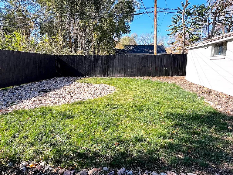 1022 S Pueblo St — Photo 4
