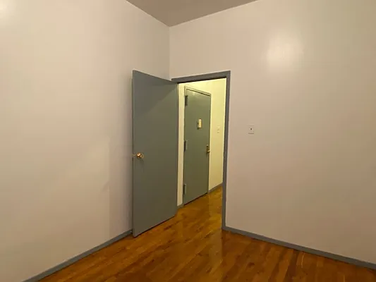 Rented by REAL New York | media 23