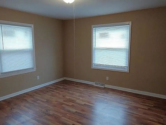 3rd image of 5128 N 51st Blvd #209-0026-000