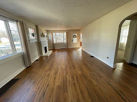 5th image of 114 Fairfield Dr