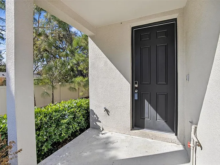 2710 Scarlet Bay Pl — Photo 2