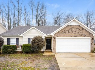 1387 E Nir Shreibman Blvd, La Vergne, TN 37086
