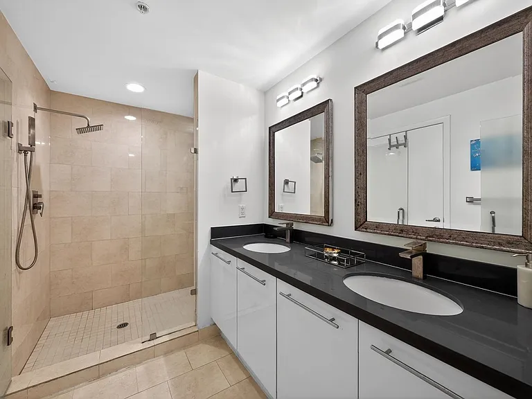 90 SW 3rd St #2709 — Photo 11