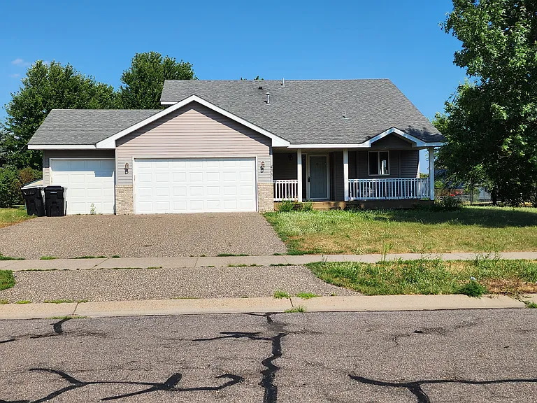 433 Eagle Lake Rd S — Photo 1