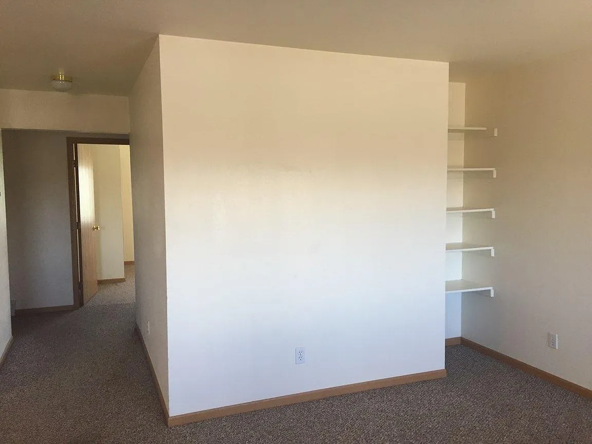 Building Photo - 1225 W Kagy Blvd #9