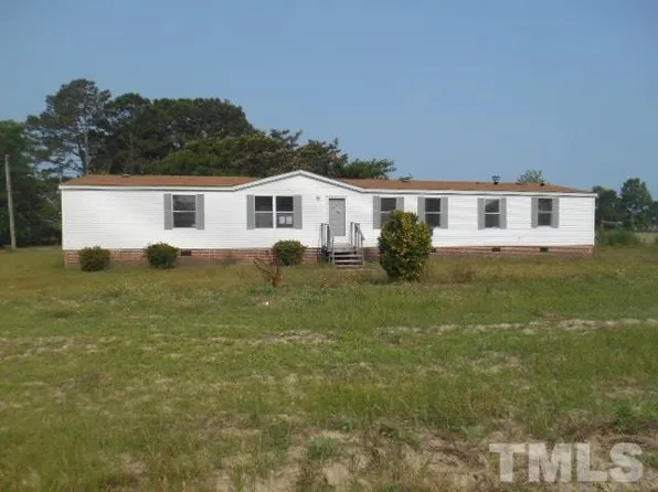 56 Ebony Ln, Dunn, NC 28334