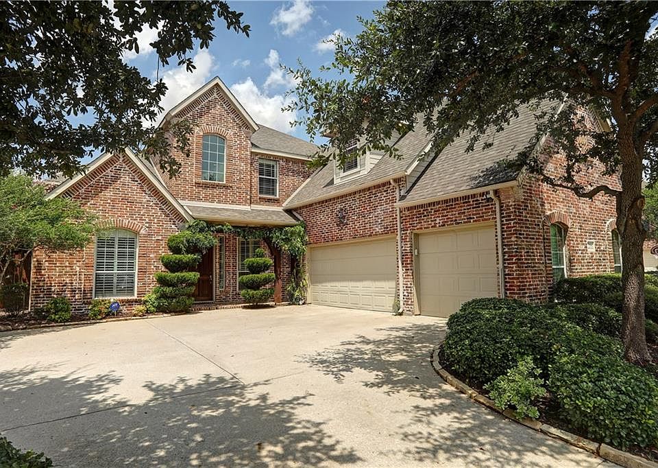 1st image of 15662 Crown Cove Ln