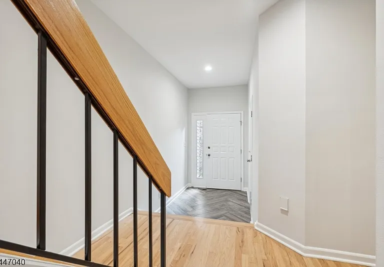 251 Plymouth Ct #251 — Photo 3
