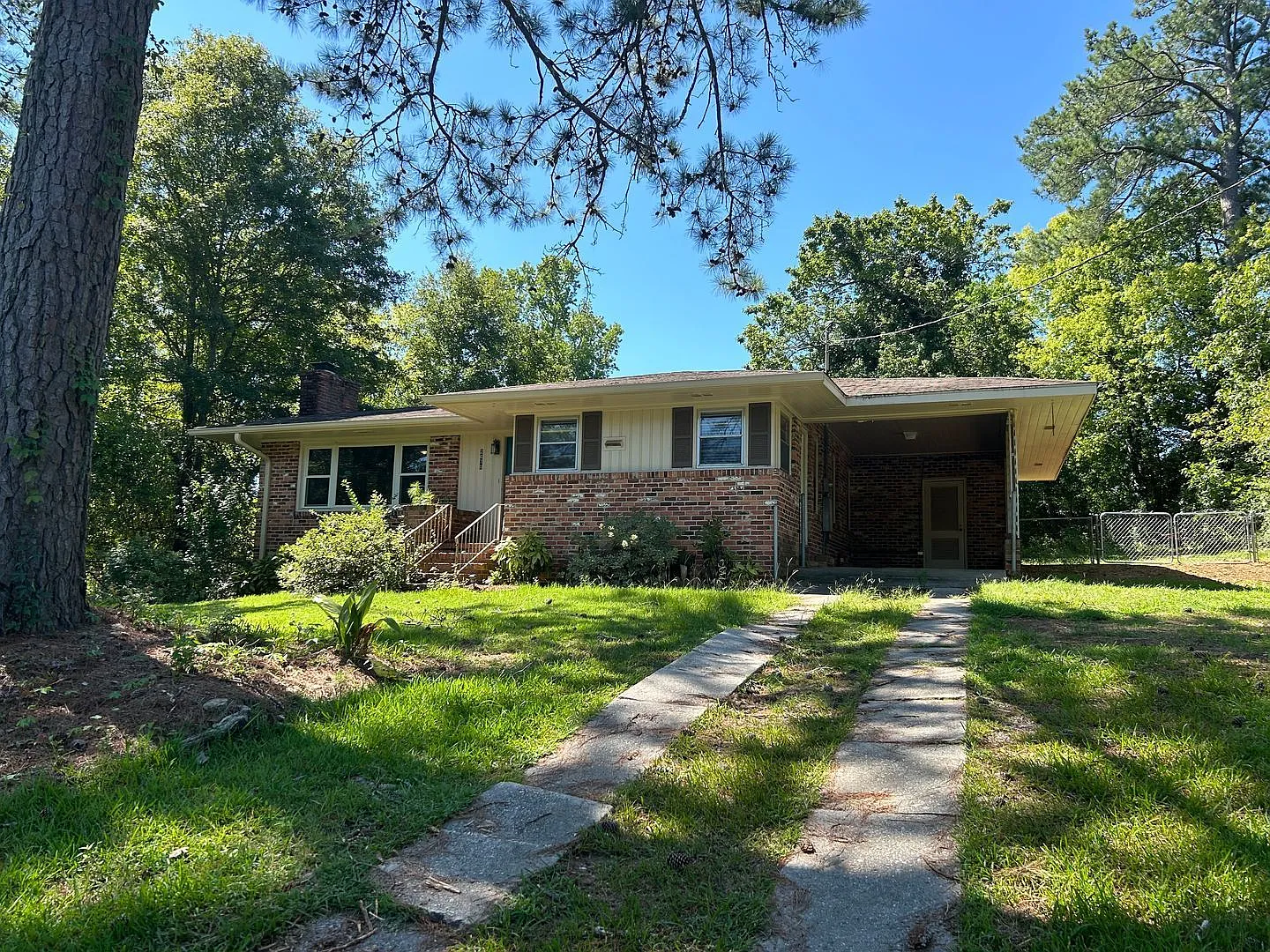 3 bed, 2.0 bath, 1144 sqft, $1,500 — Photo 1