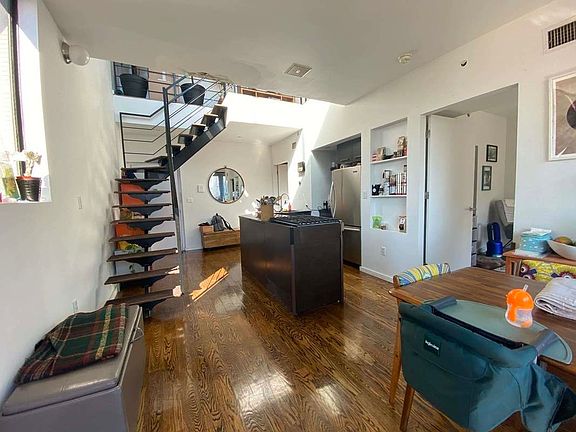 4th image of 131 Wythe Ave APT 3R