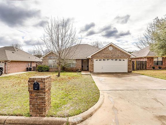 2nd image of 1505 Misty Meadow Dr