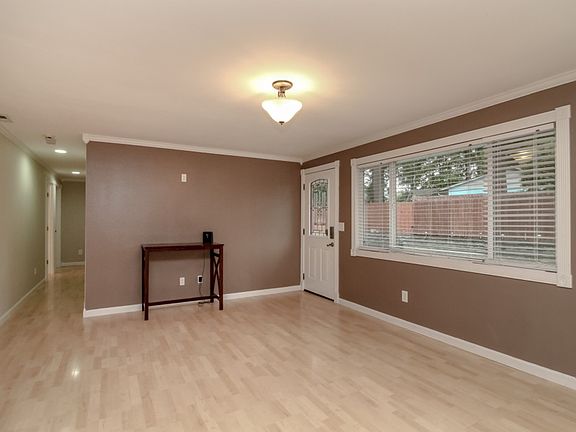 5th image of 21715 SE 288th St