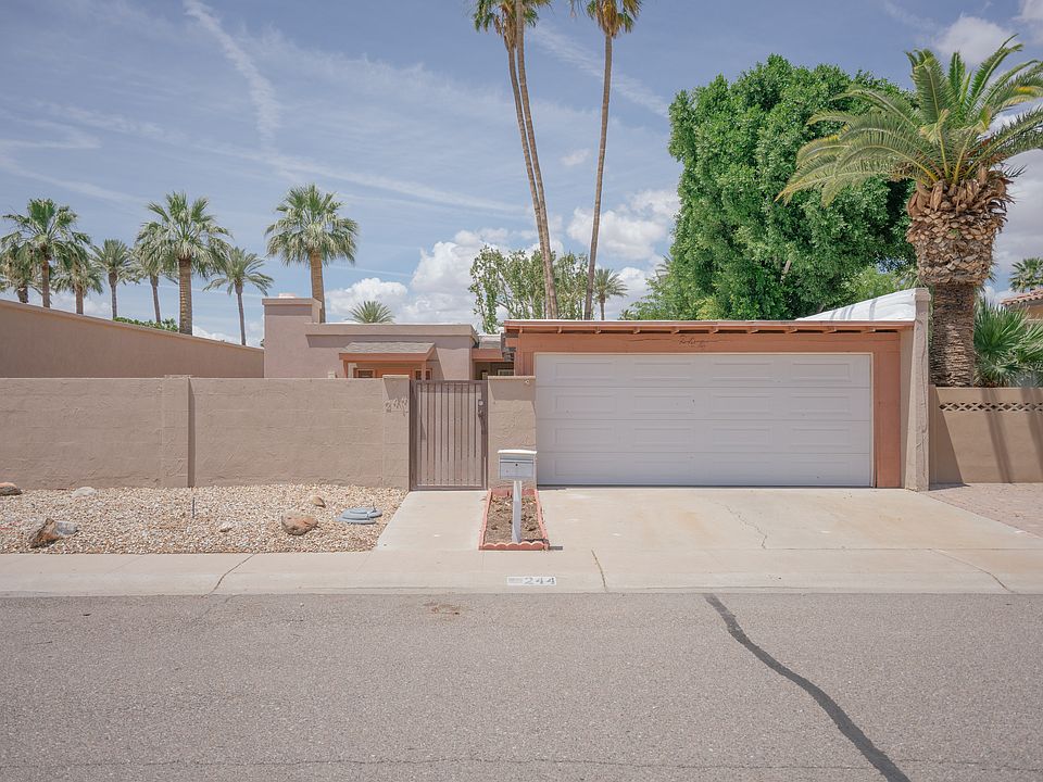 1st image of 244 Laguna Dr W