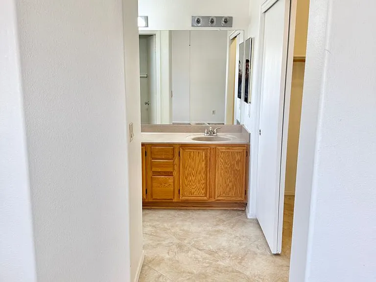 7707 W Rancho Dr — Photo 16