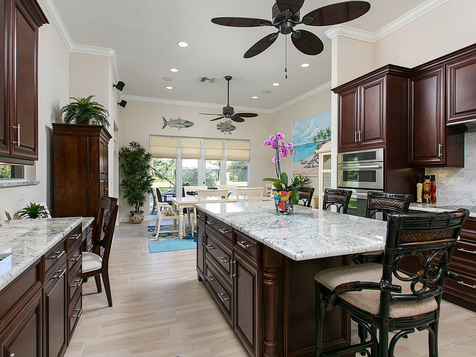 Gourmet Kitchen