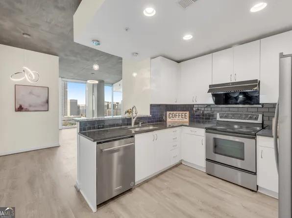 860 Peachtree St NE Unit 2209, Atlanta, GA 30308