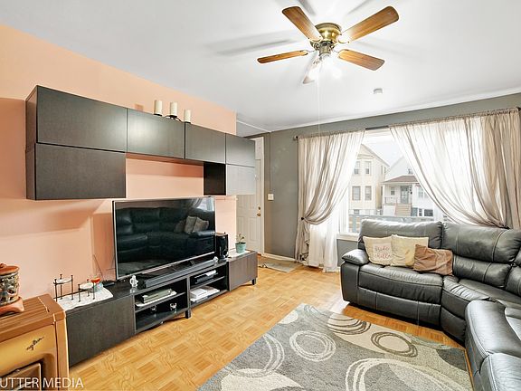 3rd image of 5057 W 30th Pl