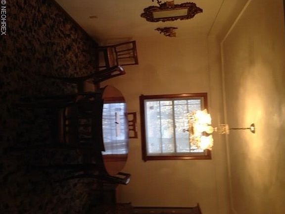 5th image of 105 Livingston St
