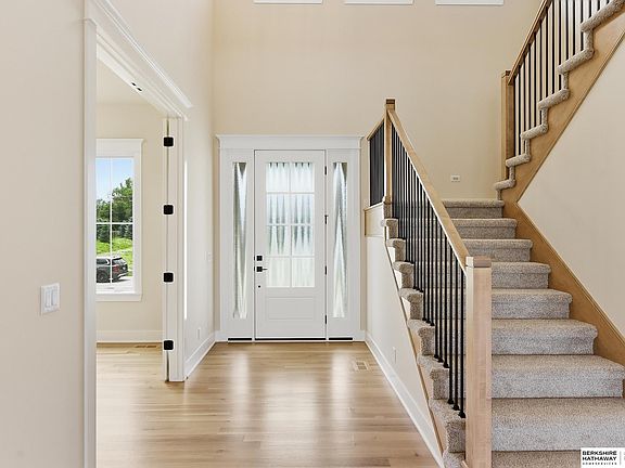 5th image of 16606 Abigail St
