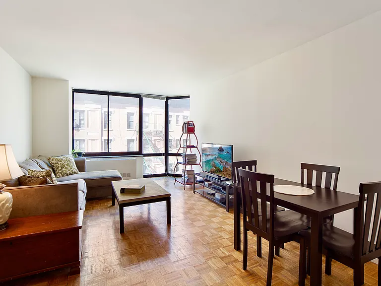 215 W 95th St #5F — Photo 1