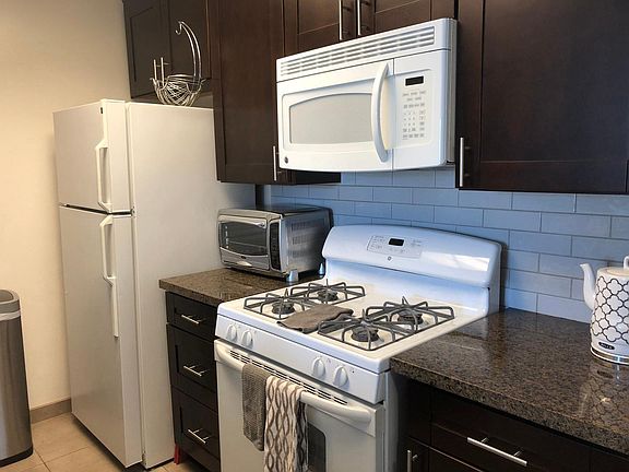 5th image of 805 S Wooster St #2