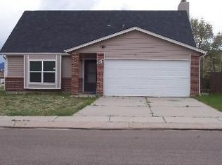 3118 Sunray Pl, Colorado Springs, CO 80916