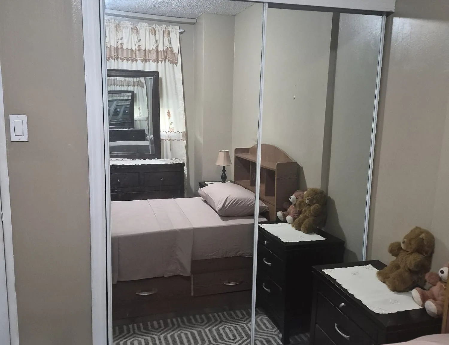 1 bed, $800 — Photo 2