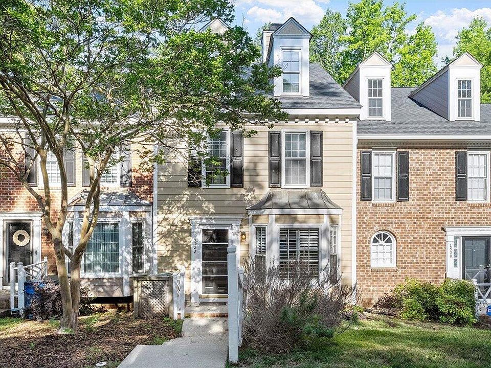 1st image of 4522 Hamptonshire Dr