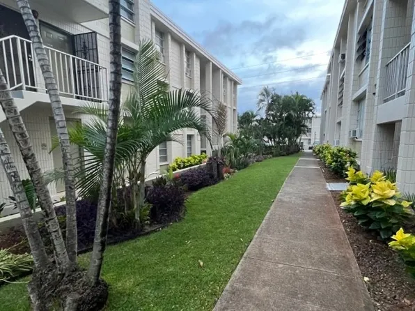98-1042 Moanalua Rd APT 2-203, Aiea, HI 96701
