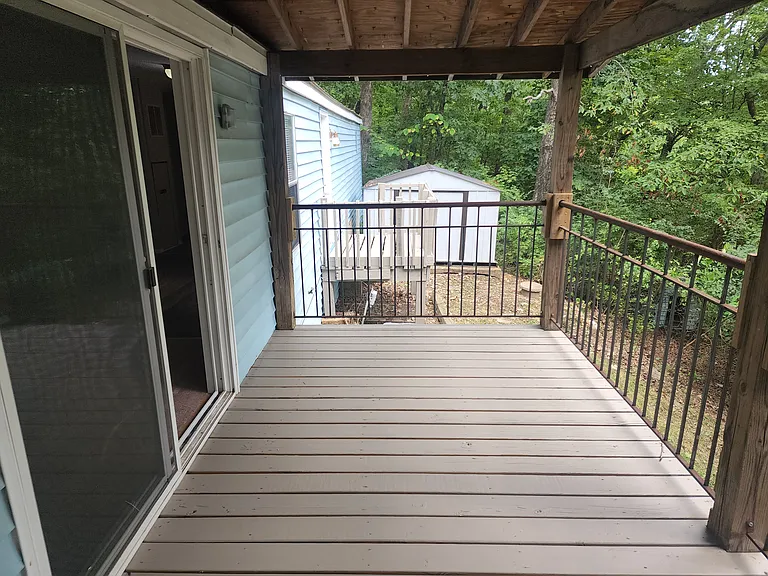 6806 Tree Top Dr — Photo 10