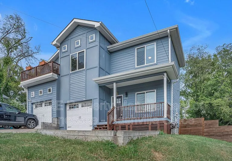 3212A Lincoln Ave — Photo 1