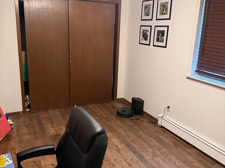 718 Oakcrest St #3 — Photo 3