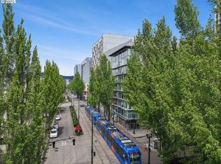 533 NE Holladay St APT 701, Portland, OR 97232