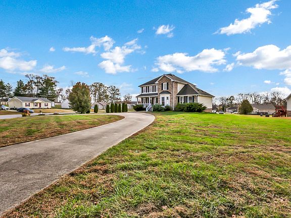 4th image of 3384 Summerfield Dr