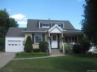 30 Dexter Ter, Tonawanda, NY 14150