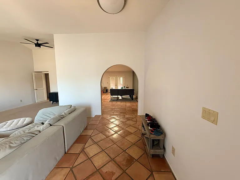4335 W Michelle Dr — Photo 1