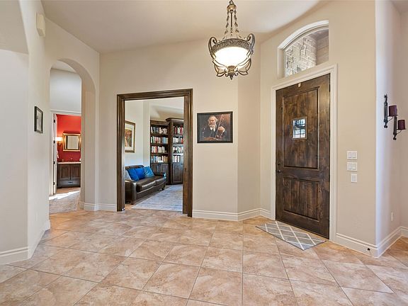 3rd image of 109 Ranchers Club Ln