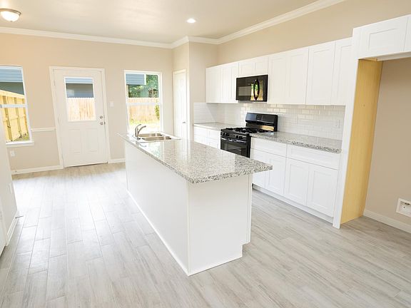 3rd image of 7903 Moon Beam St #D