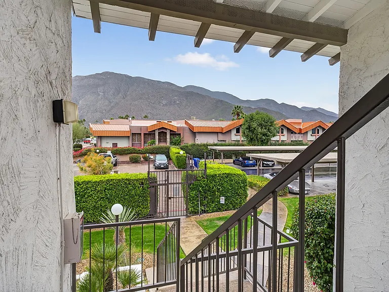 1050 E Ramon Rd #127 — Photo 1
