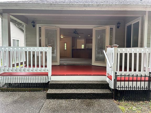 4th image of 3610 Seneca Drive