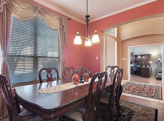 5th image of 3108 Golden Springs Dr