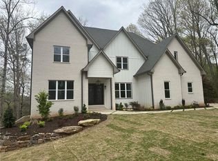 270 Crosstree Ln, Sandy Springs, GA 30328