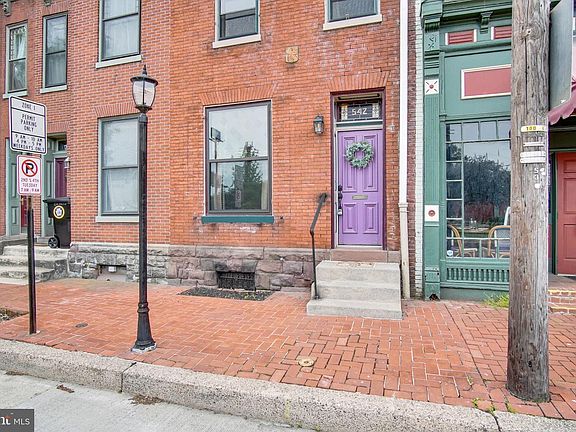 2nd image of 542 Race St