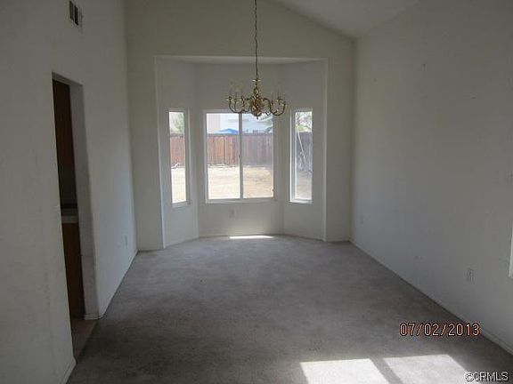 4th image of 863 E Evans St