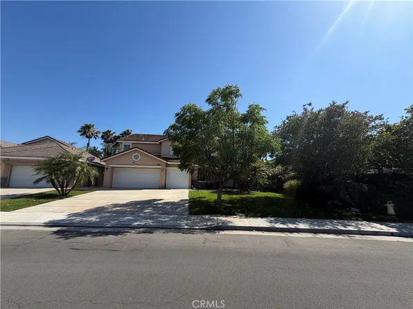 12939 Thornbury Ln, Corona, CA 92880