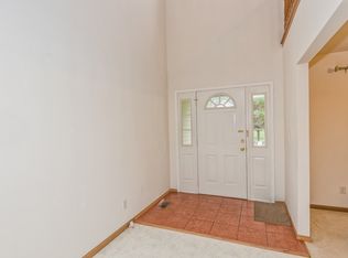 449 Winter Bluff Dr, Fenton, MO