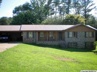 19 Elizabeth Dr NE, Fort Payne, AL 35967